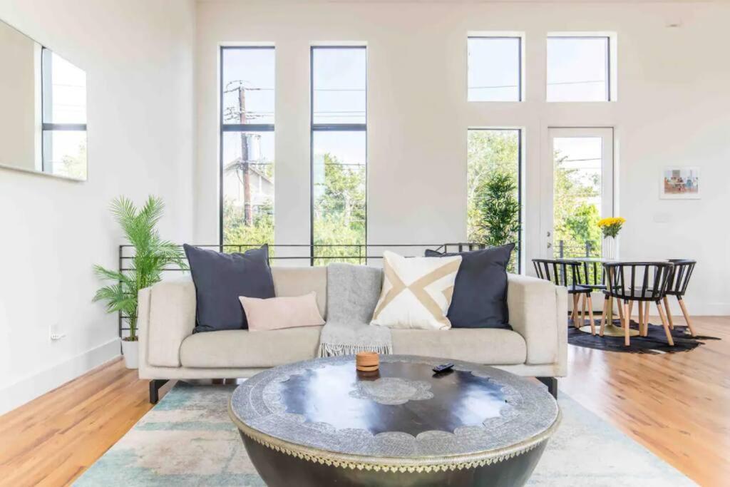 Glamorous Perfectly Located Luxury 2 Bed Townhome Dallas Exterior photo